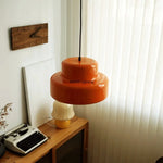 lampe suspendue moderne orange brillante salon chambre intérieur éclairage contemporain métal