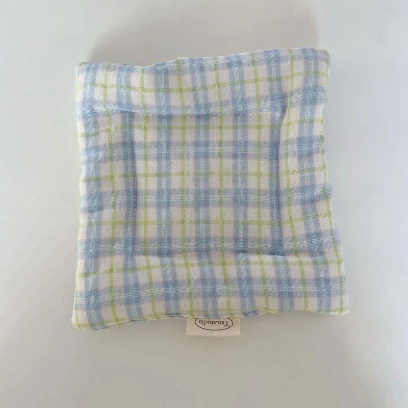 protector cushions pattern checkerboard colors violet rose white blue red green yellow