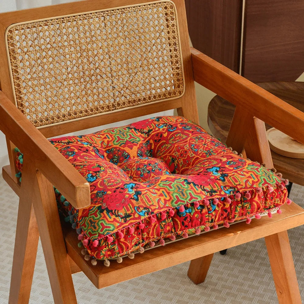 coussin carré géométrique floral ethnique 42cm bleu rouge vert jaune beige pompons fixations