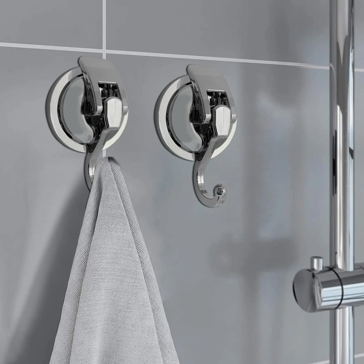 crochet mural robuste adhésif moderne serviette salle bain pvc opaque lisse argenté sans perçage
