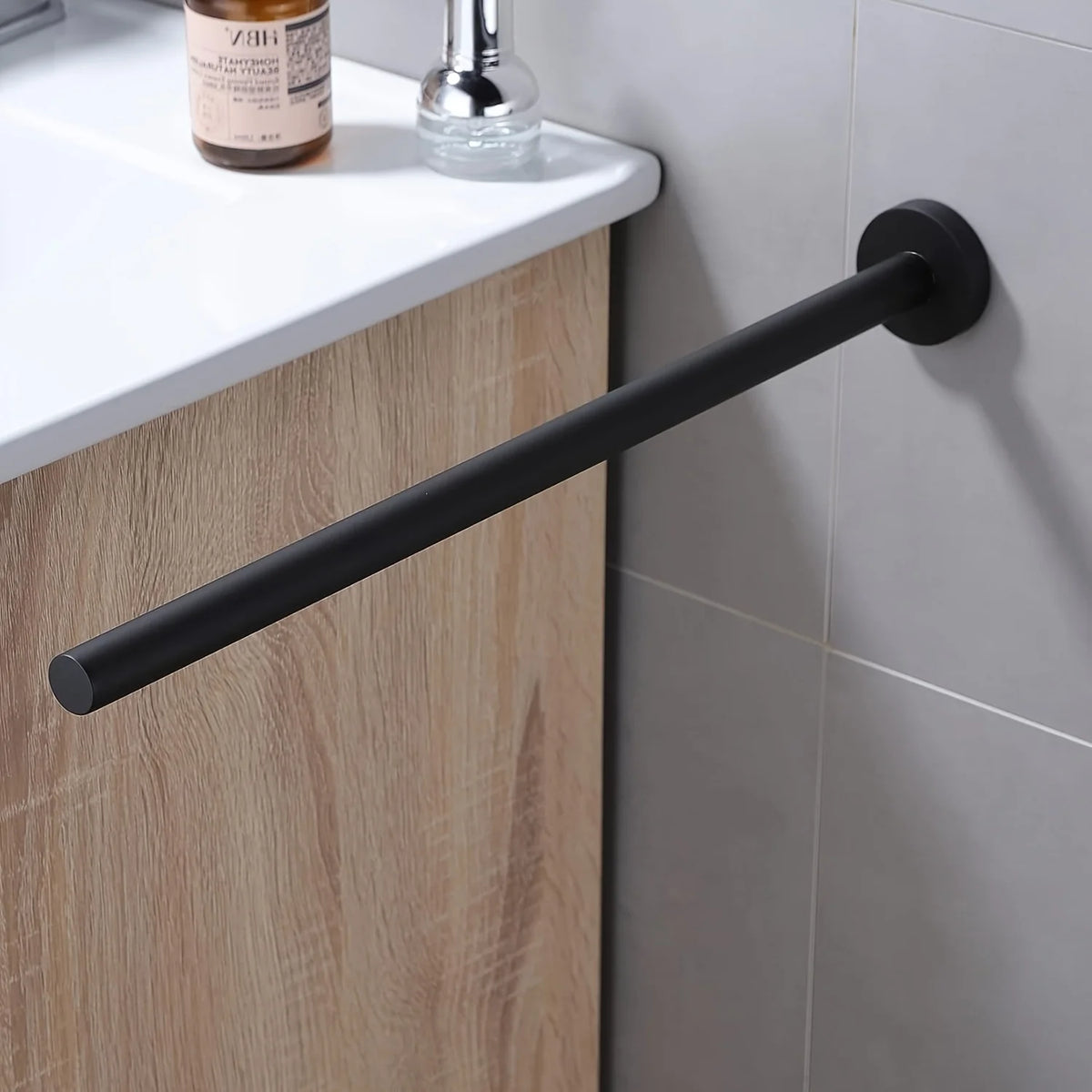 porte serviettes mural acier inoxydable finition noire texture mat moderne murale serviettes