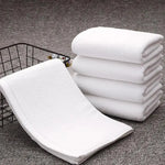 serviettes blanches coton épais absorption rapide dimension 35x75cm qualité haut gamme usage toilette texture