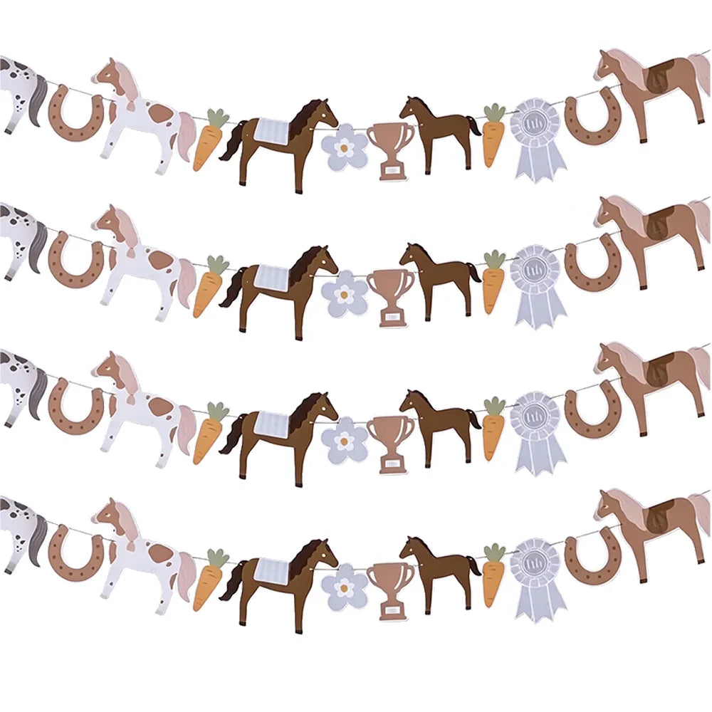 guirlande décoration anniversaire thème chevaux rubans trophées carottes fleurs marron blanc gris clair fil
