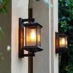 éclairage extérieur led moderne industriel verre rayures métal noir ambre fixations murales rustique