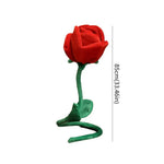 décoration intérieure bouquets roses rouges velours modernes feuilles vertes maison anniversaire