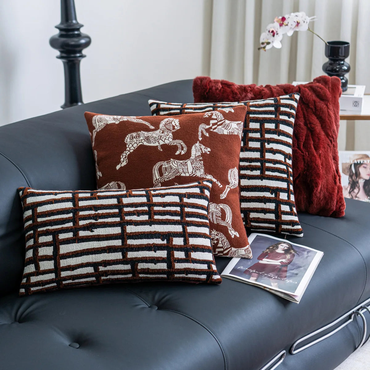 housse coussin polyester géométrique chevaux marron blanc moderne décoration intérieure nordique fixations