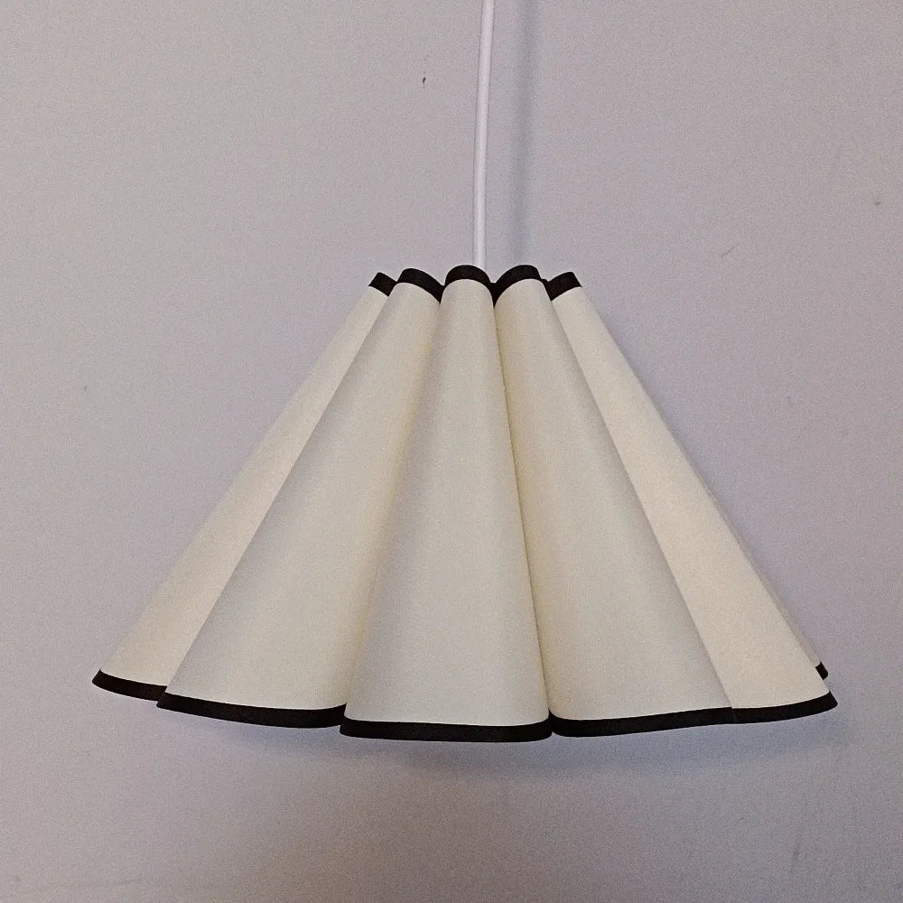 abat jour moderne tissu rayures horizontales blanc noir rose bleu clair suspension led e14