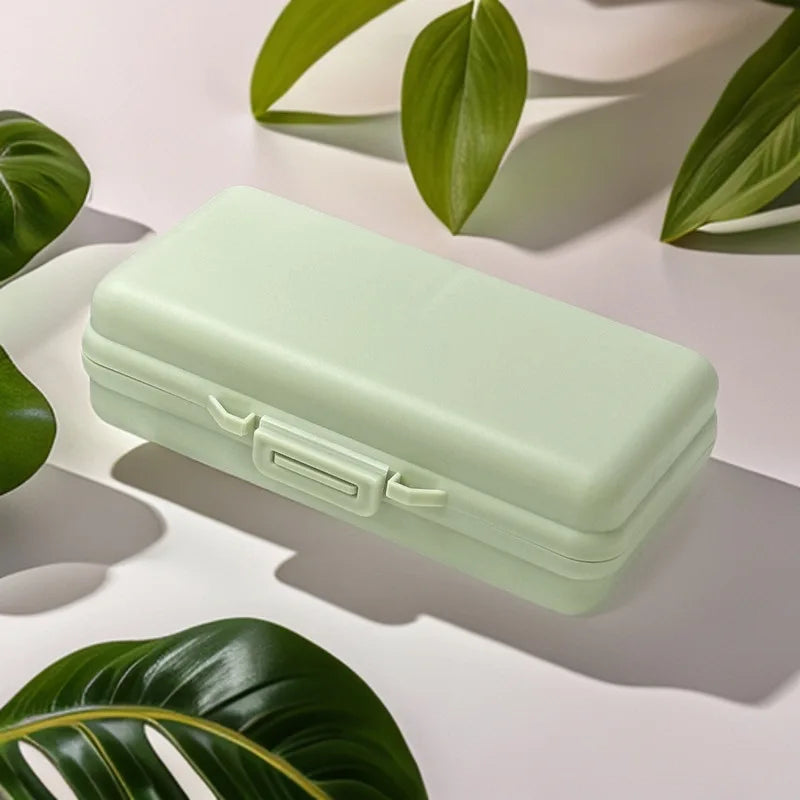 boîte rangement accessoires blanc noir rose clair vert bleu clip carte mémoire clé usb