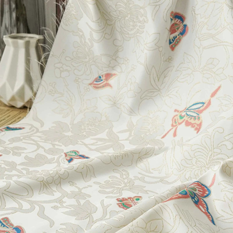 tissu brocart floral papillons couleurs douces élégant polyester largeur 160cm classique motifs brillants opacité