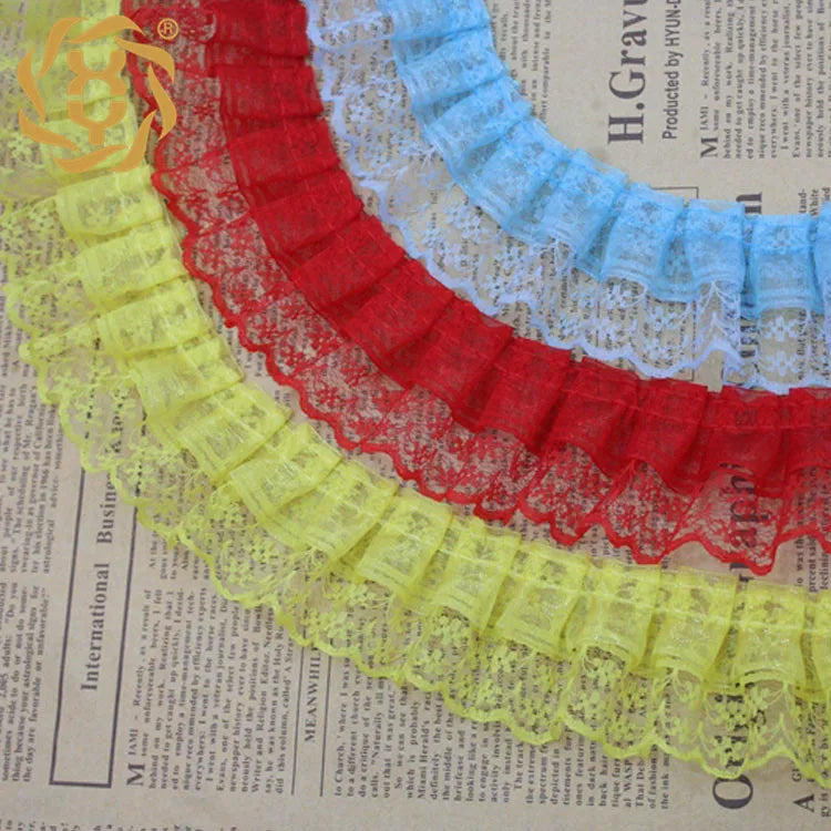ruban dentelle fine rose clair rouge bleu clair vintage romantique fronces polyester 4.5cm