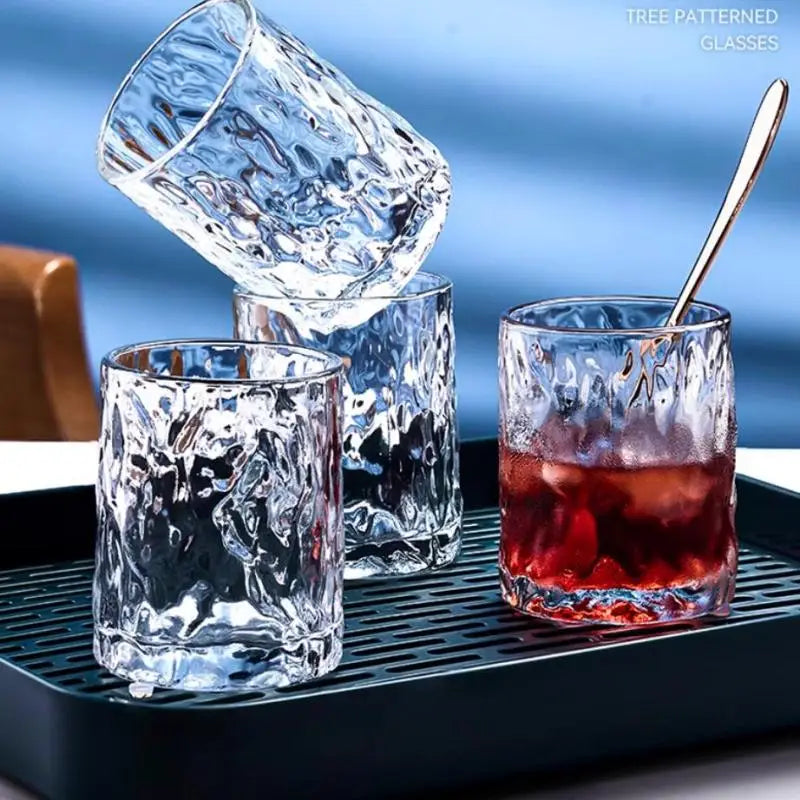 support moderne transparent doré verres boire texture ondulée fixations métalliques élégantes