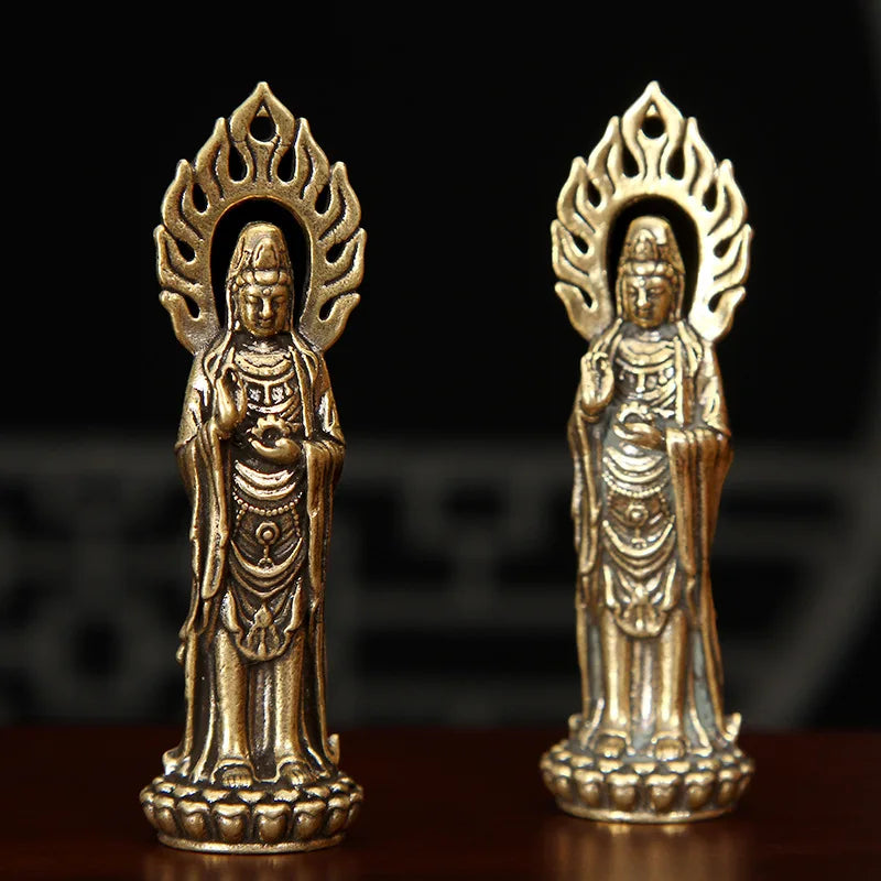statue religieuse dorée détaillée motif traditionnel classique base fleur lotus