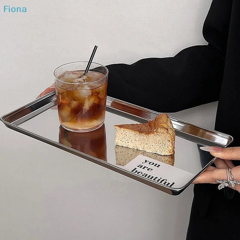 plateau service argenté moderne plateau rectangulaire bord arrondi présentation nourriture minimaliste transparent alimentaire