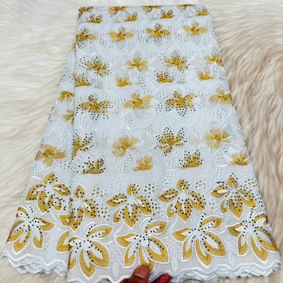 tissu coton voile dentelle broderie strass violet vert rose bleu mariage party