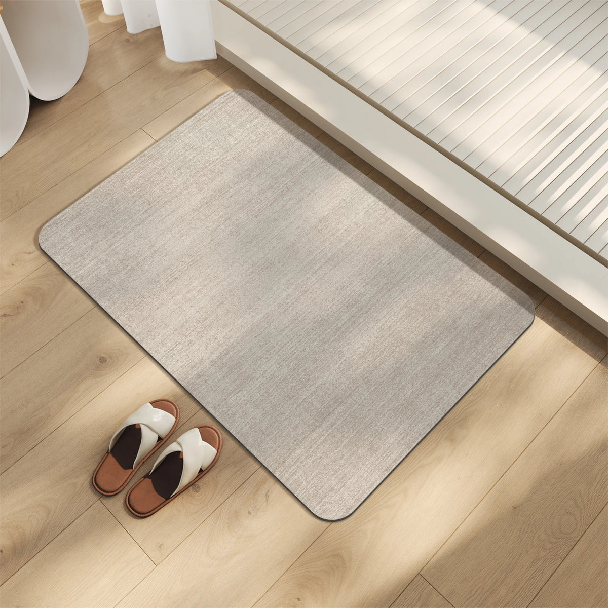 tapis caoutchouc gris clair moderne salle bain antidérapant absorption rapide séchage rapide