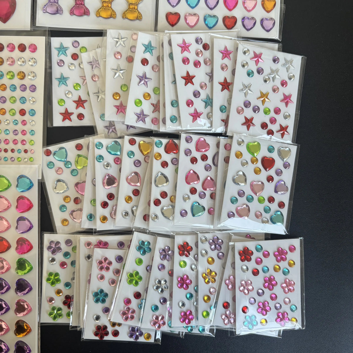sticker decoratif multicolore coeur etoile brillant adhesif fleur ruban decor scene festive individuel pack