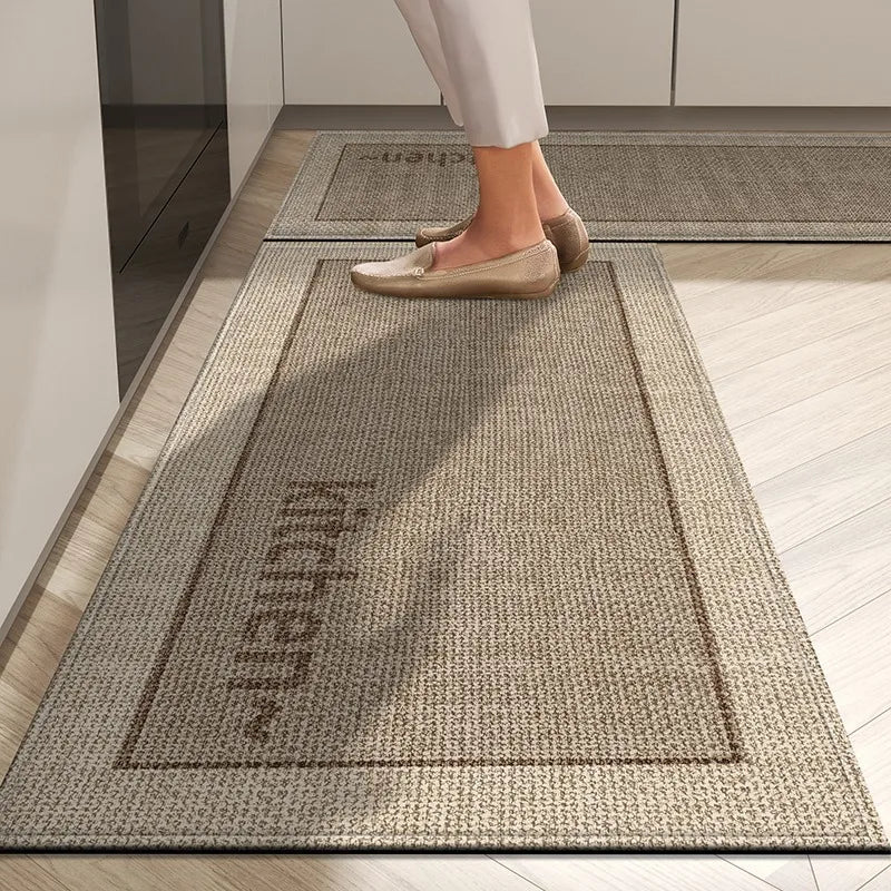 Tapis de sol rectangulaire avec motif géométrique neutre dans un intérieur moderne.
