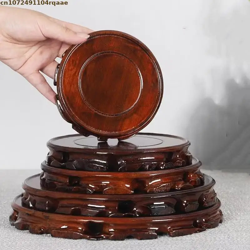 support présentation bois artisanal traditionnel gravures détaillées marron foncé decoration crafts display stand