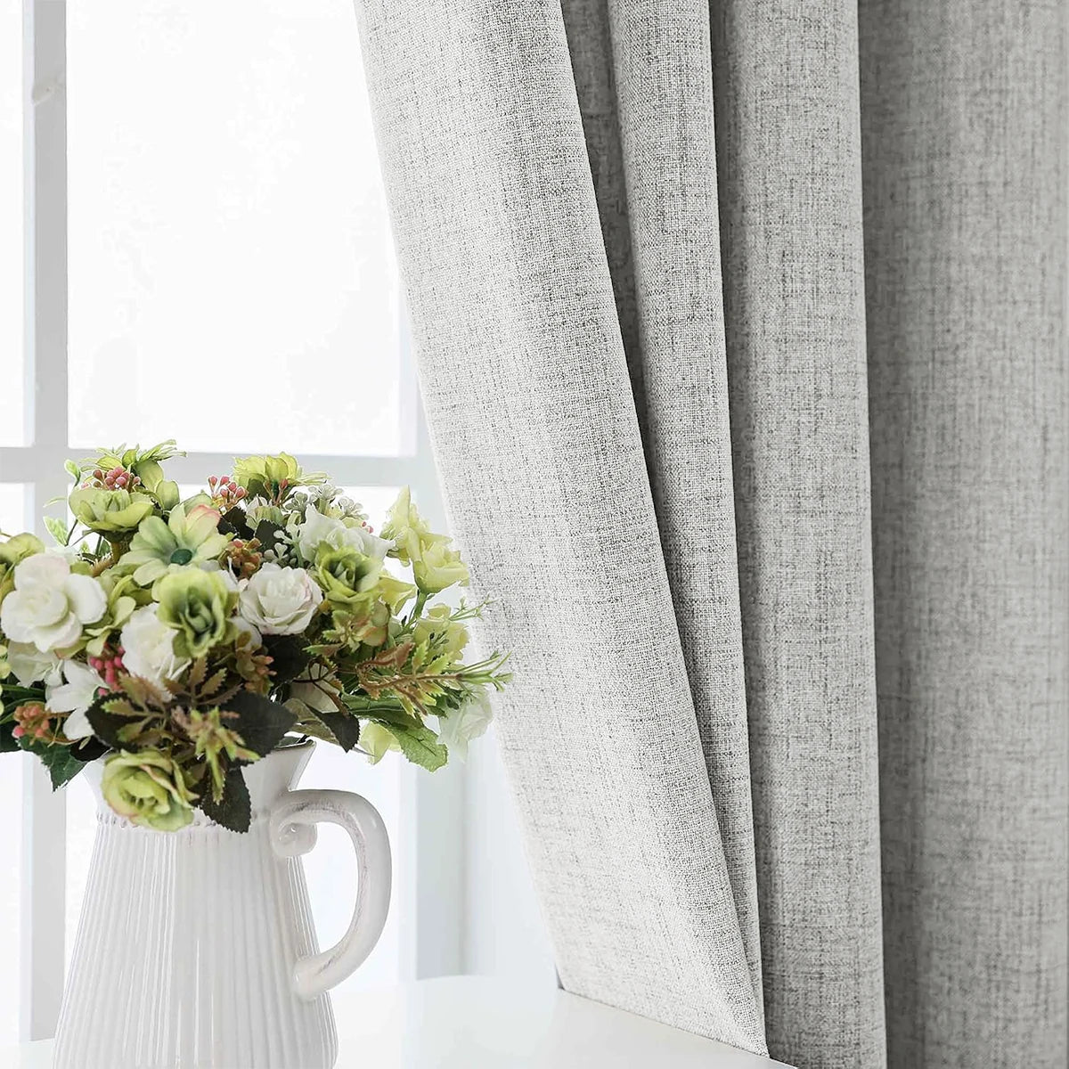 rideau texturé lin gris clair opaque moderne tringle minimaliste chambre salon