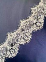 voile mariée dentelle fine motifs floraux blanc crème élégante classique monocouche translucide
