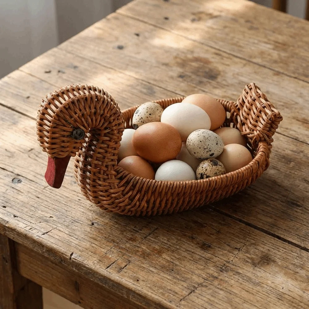 panier oiseau tressé marron rouge rustique réutilisable fruits œufs deco chambre enfants
