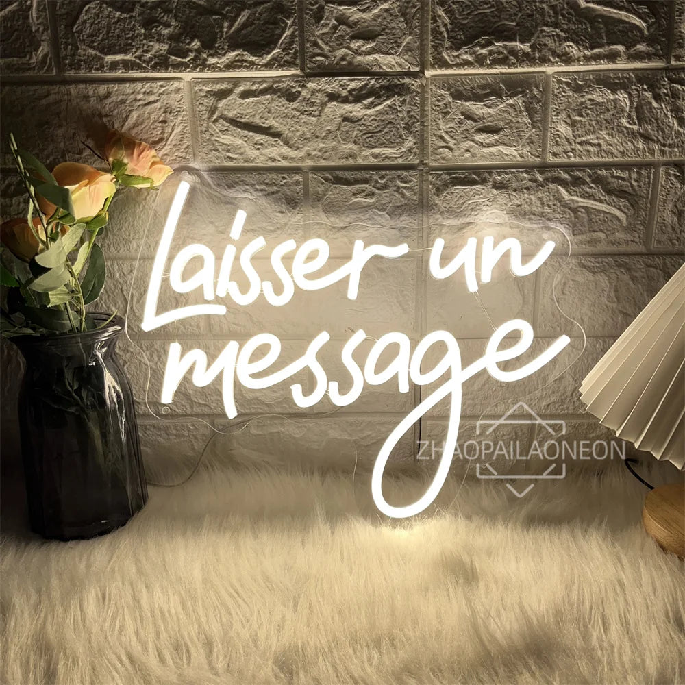décoration murale néon sign blanc lettres stylisées moderne minimaliste lumière usb chambre