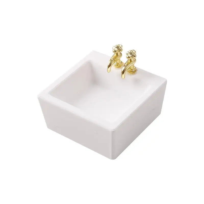 accessoires poupée miniature salle bain lavabos miroirs toilettes meubles tapis textures moderne