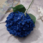 bouquet fleurs artificielles hortensias blanc bleu rose vert orange violet intérieur vintage romantique