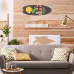 décoration murale bois vieilli planche surf thème plage motifs parasol chaise longue vintage marine