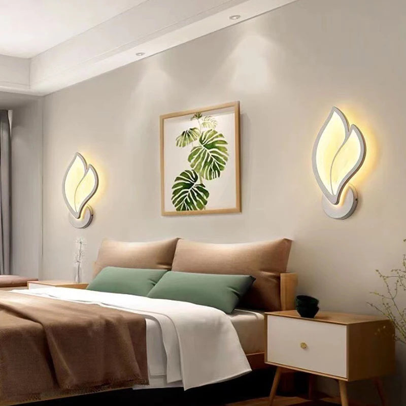 lampe murale moderne feuille stylisée éclairage blanc gris chambre salon contemporain minimaliste