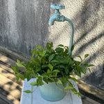 pots fleurs métal rustique vintage noir blanc vert robinet décoratif aspect vieilli