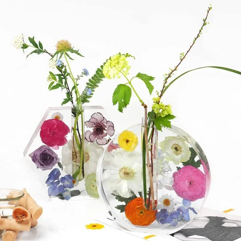 vase moderne transparent fleurs sèches décoration intérieure unique arrangement floral