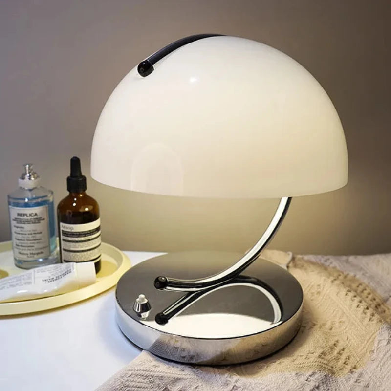 lampe table moderne jaune blanc rouge verre métal interrupteur câble alimentation easy use