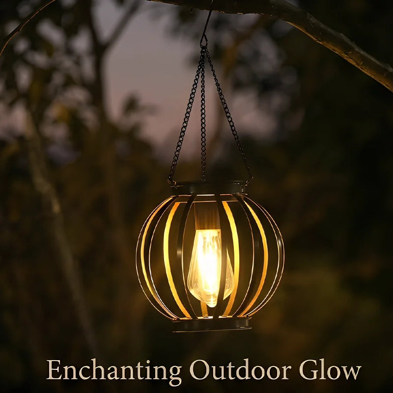 lanterne solaire suspendue noir doré structure fer forgée moderne rustique lumière ledambiante jardin