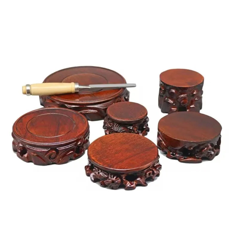 support bois marron artisanal sculpture traditionnel stand objet rond