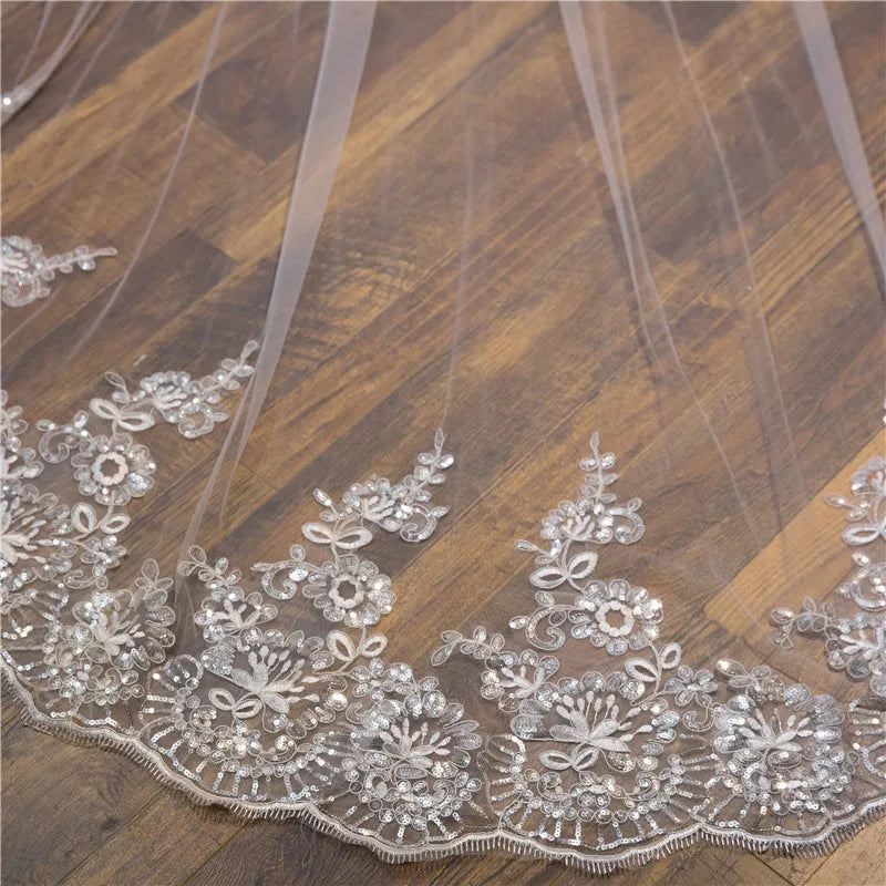 voile mariée classique broderie florale dentelle translucide blanc crème bordure élégante paillettes monocouche