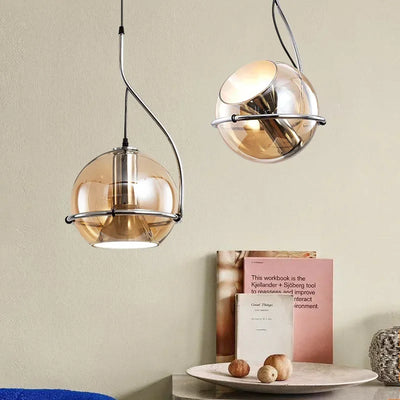 Lampe LED industrielle nordique médiévale noire sur table de chevet