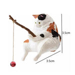 figurines chats décoration suspendue peluche tringle maison blanc noir orange