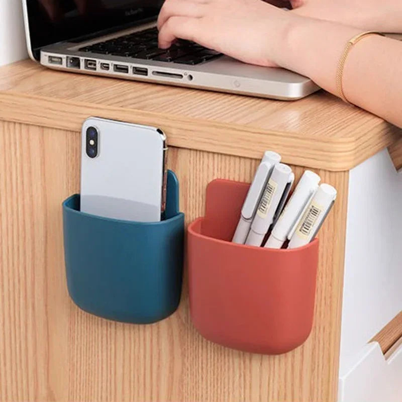 boîte rangement murale moderne télécommande stylos accessoires adhésif rouge bleu
