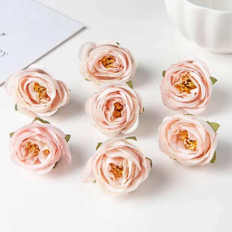 décoration intérieure fleurs artificielles roses délicates variées couleurs réaliste maison chambre table événements