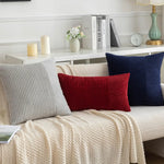 housse coussin velours côtelé rayures rouges vertes décorations noël salon moderne deux pièces