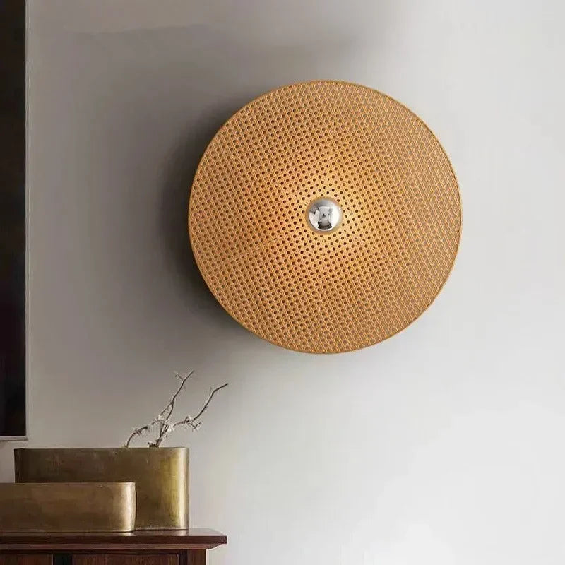 Comparaison des tailles disponibles pour la lampe murale imitation rotin