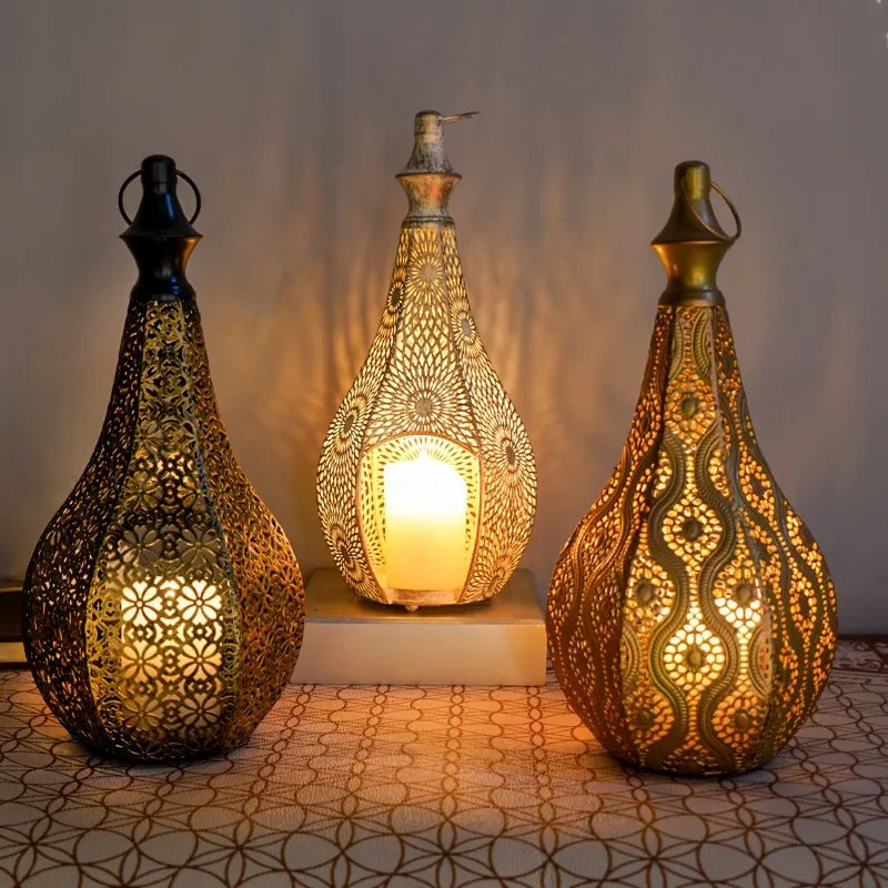 lanterne artisanale dorée ornements géométriques bougie suspendue traditionnelle noël anniversaire