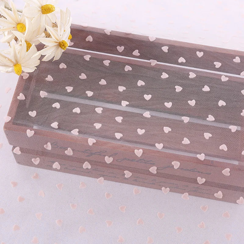 tissu polyester dentelle coeurs blanc noir rose beige rouge translucide mariage
