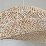 suspension rotin tressé moderne naturel beige lumière chaude câble blanc salon chambre
