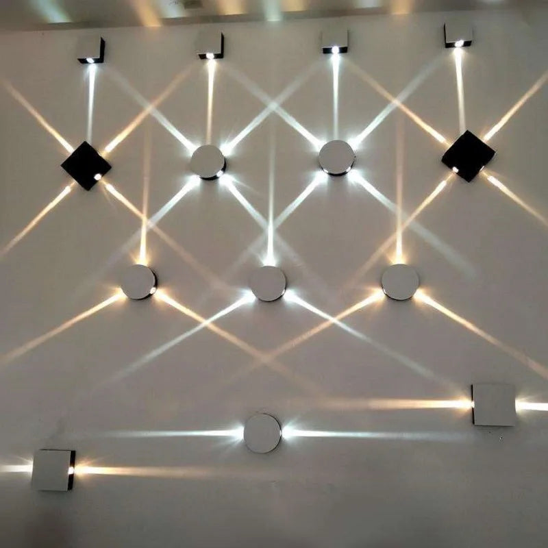 applique murale led moderne blanc noir fixee mur contemporaine carrée sources lumineuses