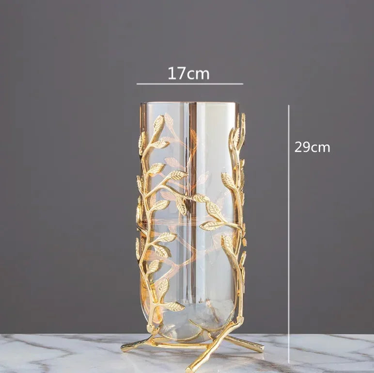vase moderne élégant doré branches stylisées transparent pieds sculptés decoration maison table