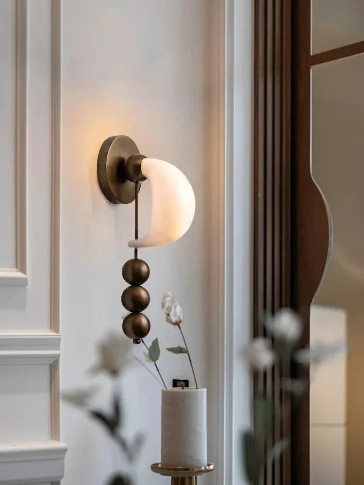lampe murale moderne bronze blanc sphères dorées luminaire intérieur salon chambre salon