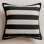 taies d'oreillers élégantes polyester chenille motif dentelle 45x45cm blanc noir decoration maison hospitalière