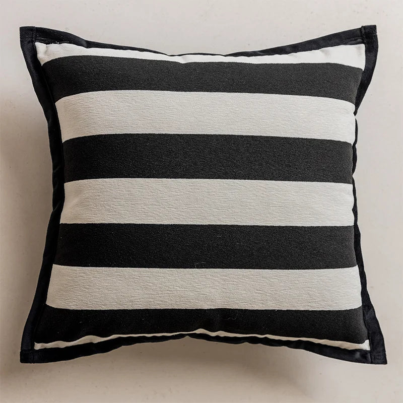 taies d'oreillers élégantes polyester chenille motif dentelle 45x45cm blanc noir decoration maison hospitalière